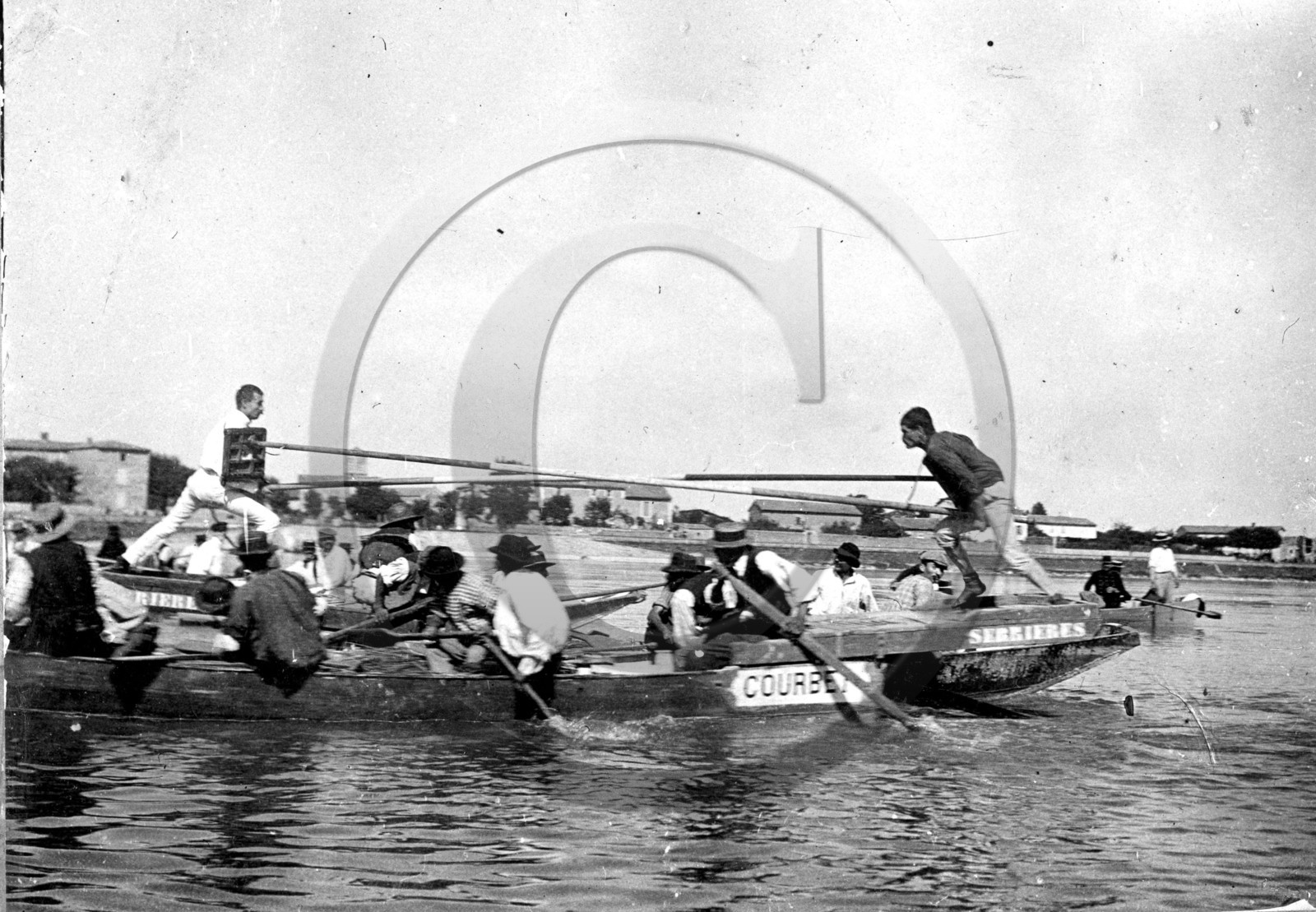 vi  1658  joutes Serrières Ardèche.jpg