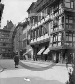 vi  1162 Strasbourg place aux cochons de lait dpt 67 .jpg