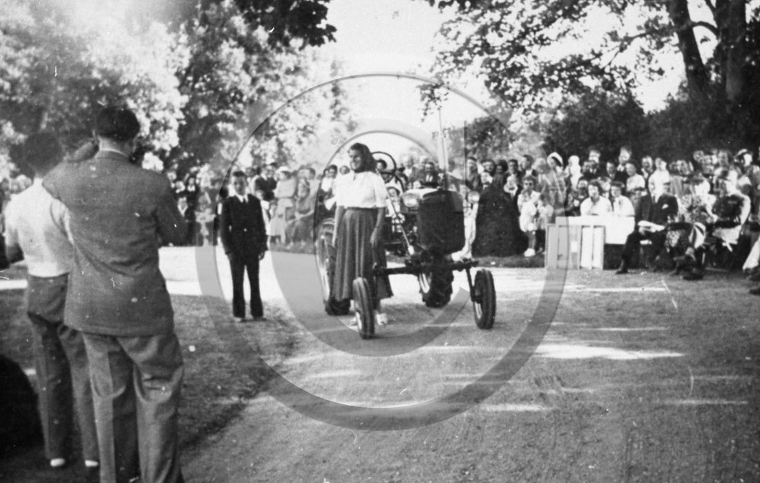 AG 671 tracteur  .jpg