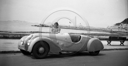 AU 2481 Darl Mat profil voiture de Mr et Mme Yvelin .jpg