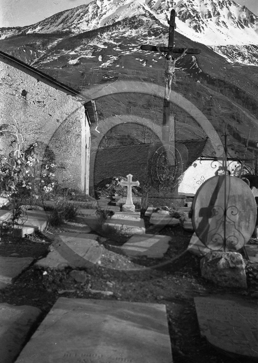 sl 264 montagne cimetiere .jpg