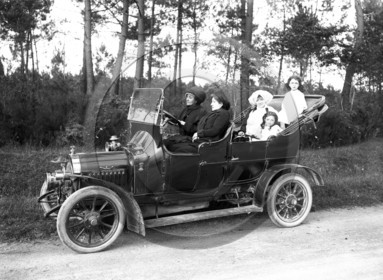 AU 2033 bis Chenard Walker .jpg