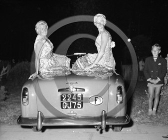 AUCE 311 Peugeot 403 cabriolet .jpg