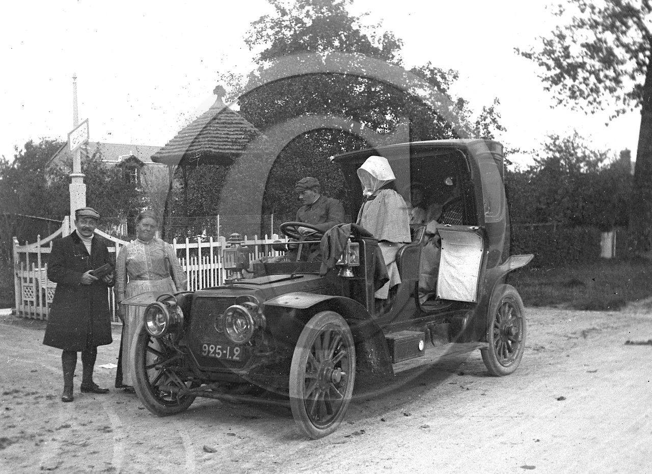 AU 3936              Panhard.jpg