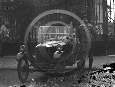 AU 927 Peugeot quadrilette .jpg