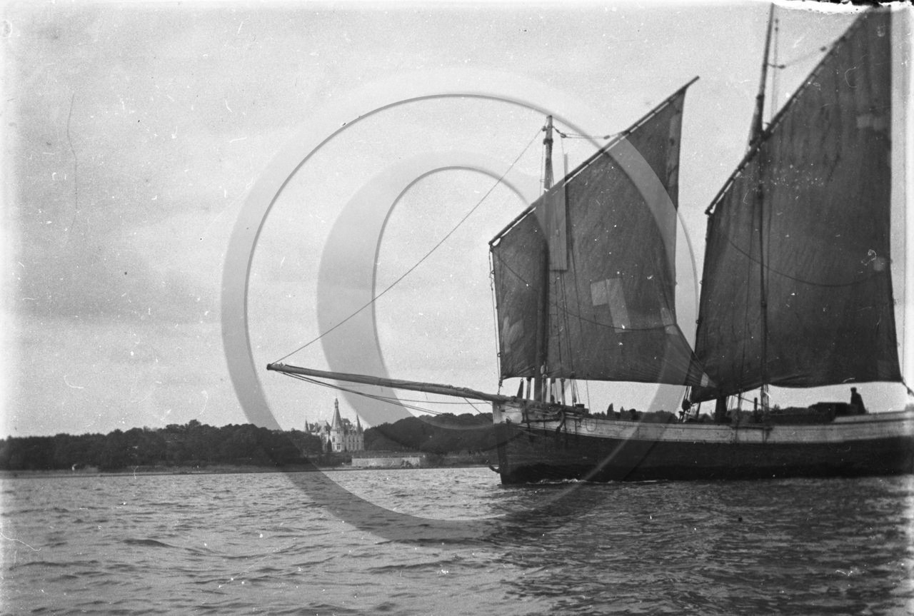 BA 637 golfe du Morbihan- Chasse marée .jpg