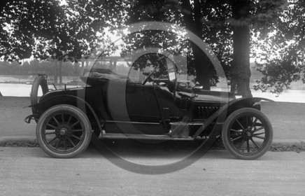 AU 2036 Peugeot .jpg