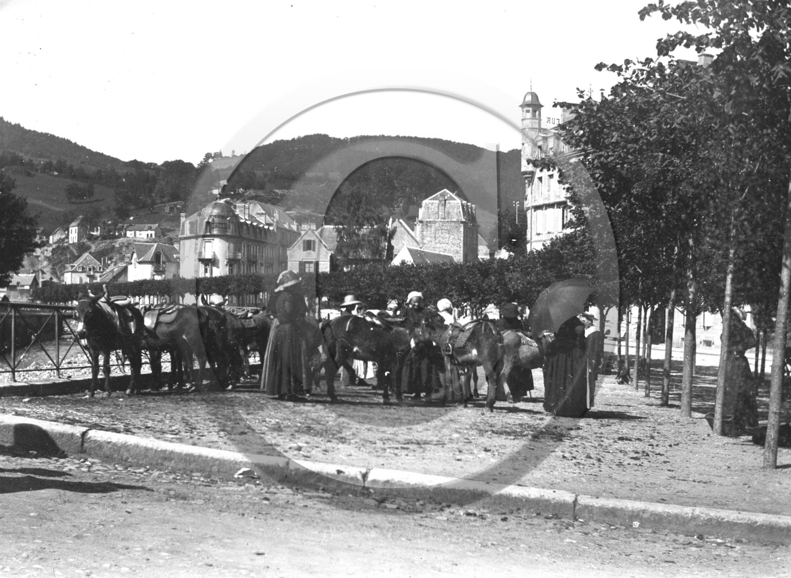 vi  1819 la Bourboule la station des anes .jpg