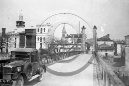 AU 1294 Peugeot 5cv .jpg