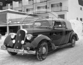 AU 768 R. des neiges Alpe d'huez  .jpg