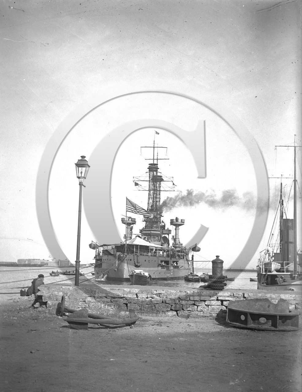 BA 1301 bateau de guerre Utah  .jpg