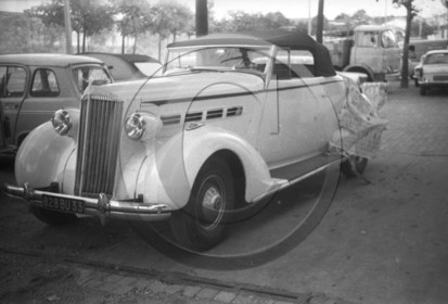 AU 237 Packard 120 cabriolet 1936 .jpg