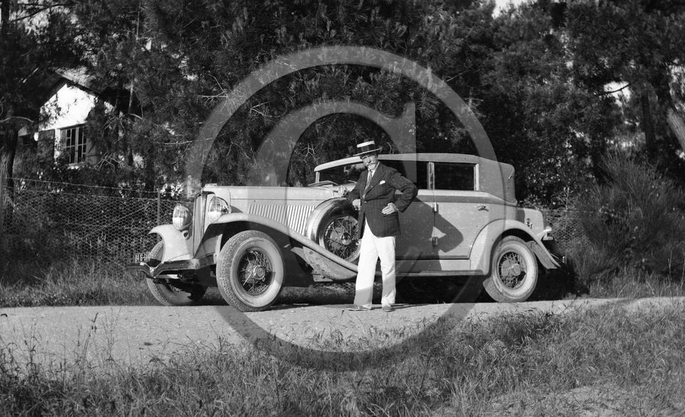 AU 1201 Auburn 8-100 A phaeton sedan 1932 .jpg