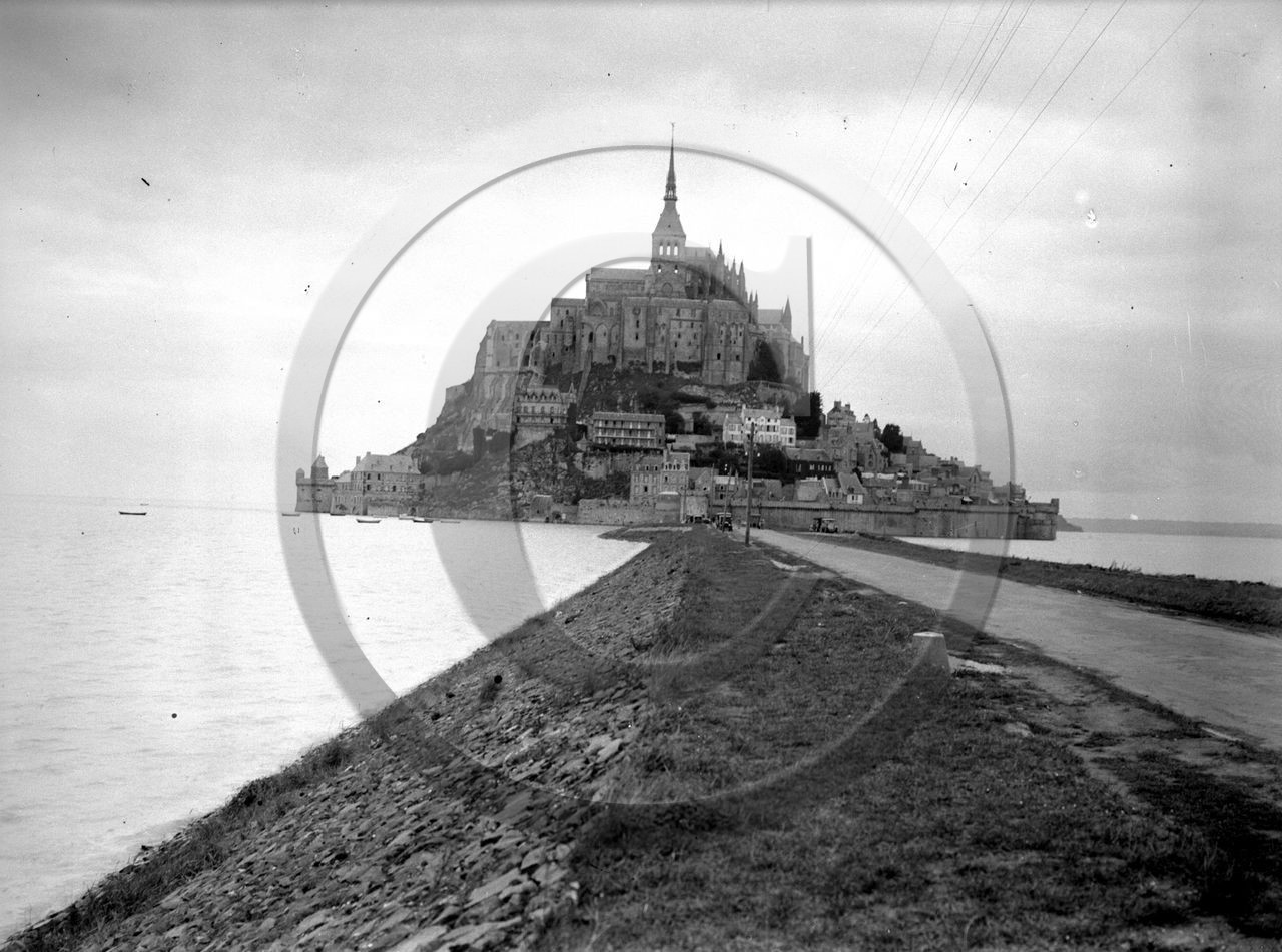 vi  31  Mont St Michel  dpt 50  .jpg