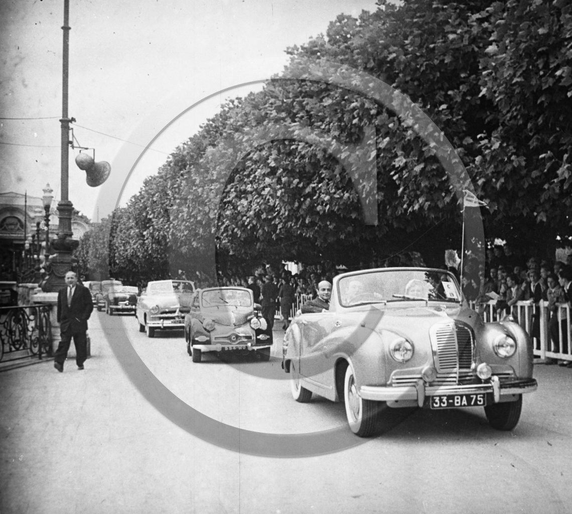 au 1413  panhard et autres  .jpg