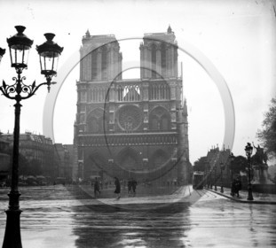 vi  2069 Notre Dame de Paris .jpg