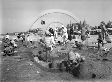 vi  155 Cabourg  Dpt 14.jpg