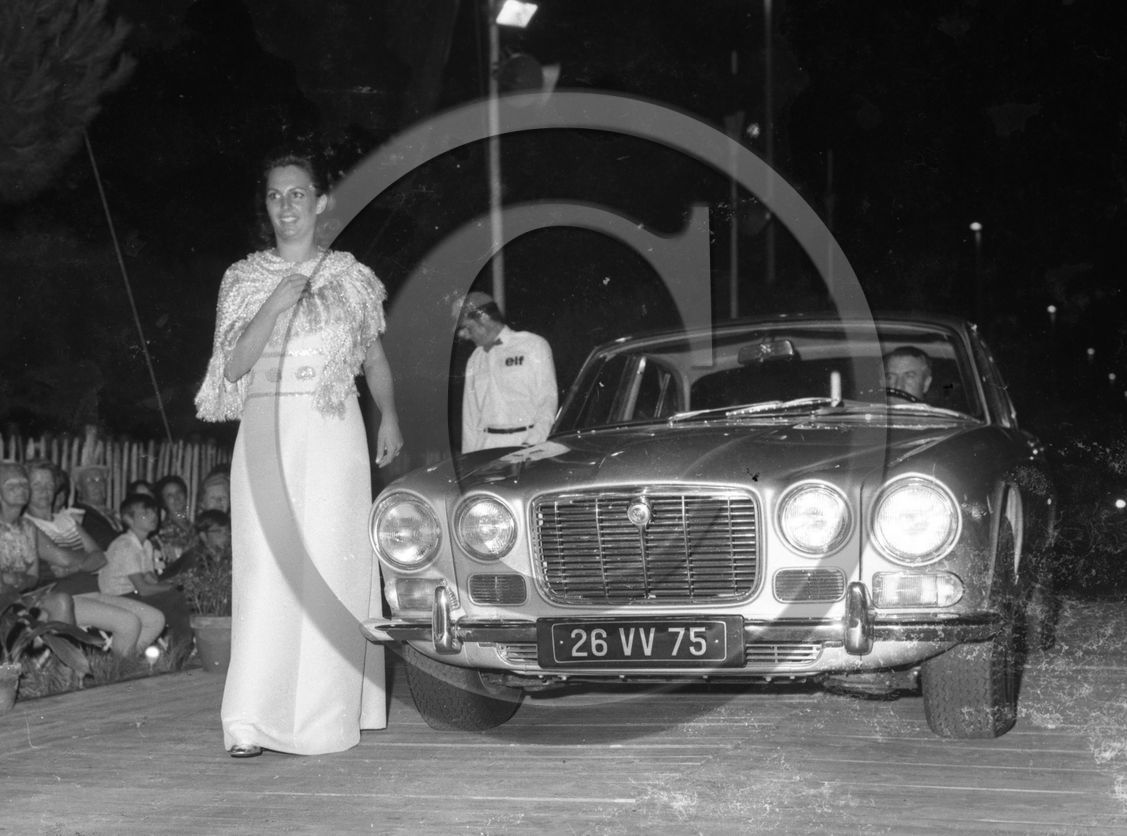 concours elegance apres guerre