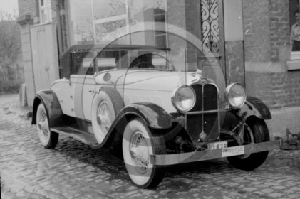 AU 153  Auburn 1930 .jpg