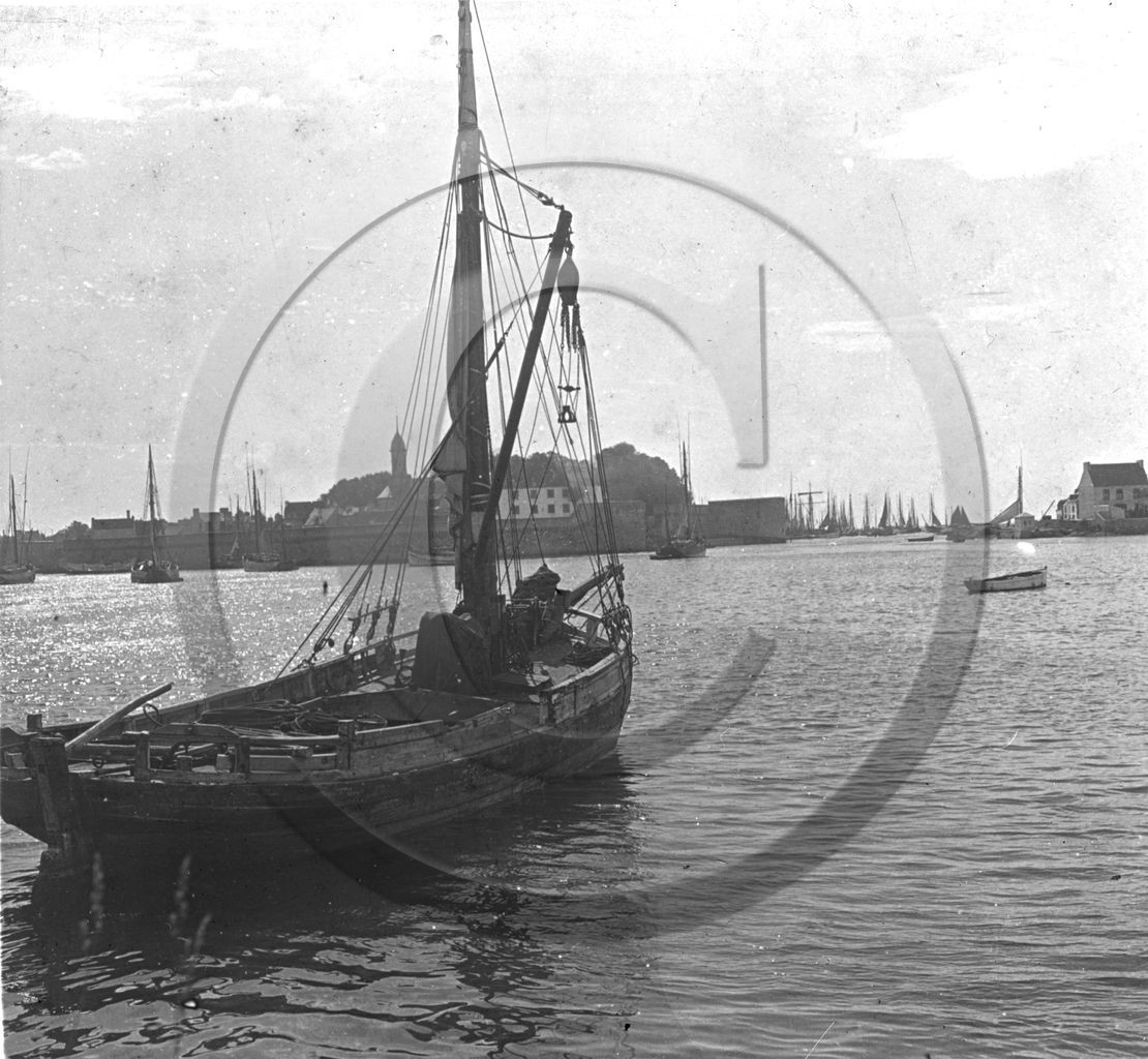 vi  988 concarneau  dpt 29 .jpg